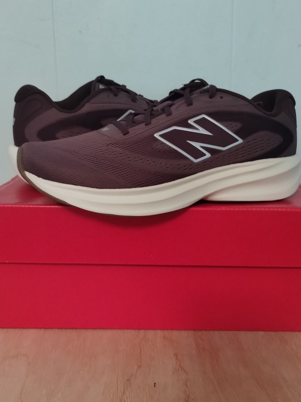 Men's New Balance 680 v9 Running Shoes Sneakers Purple Maroon